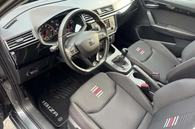 SEAT Ibiza (2017) thumbnail 5