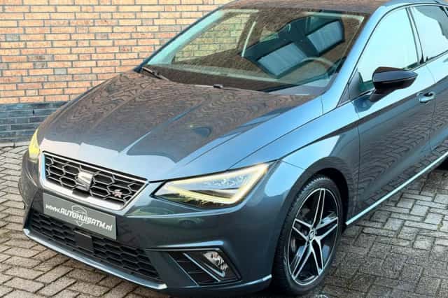 SEAT Ibiza (2018) thumbnail 2