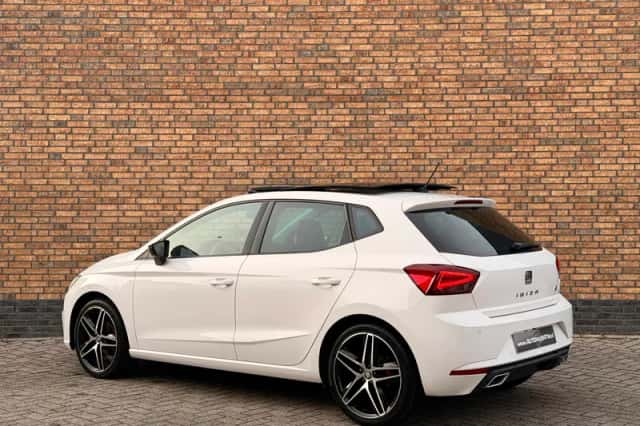 SEAT Ibiza (2017) thumbnail 4