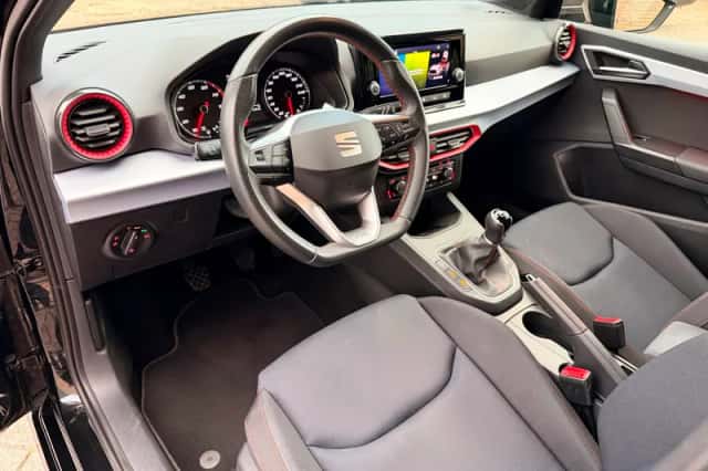 SEAT Ibiza (2022) thumbnail 5