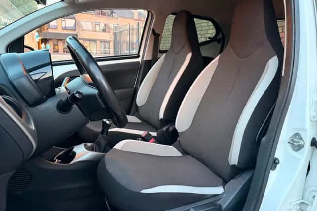 Toyota Aygo (2016) thumbnail 6