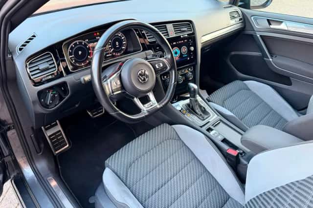 Volkswagen Golf (2019) thumbnail 5