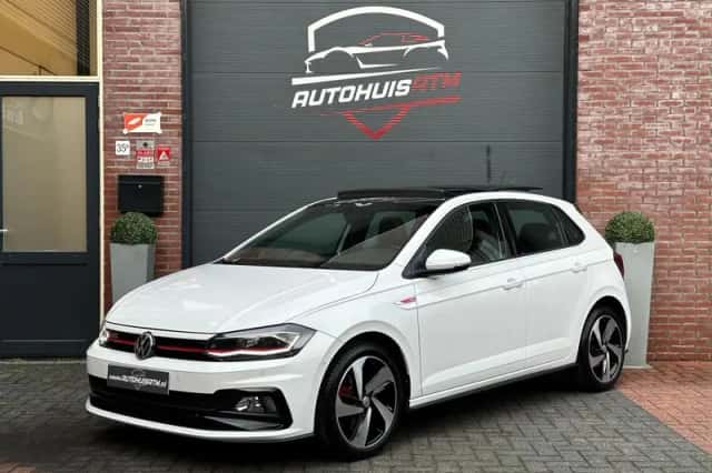 Volkswagen Polo (2018) thumbnail 1