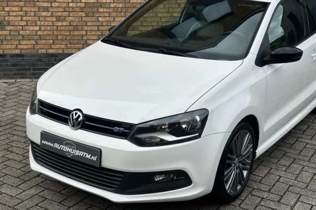 Volkswagen Polo (2013) thumbnail 2