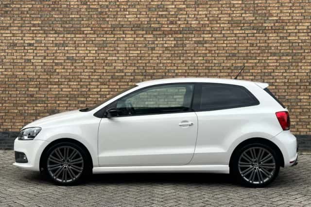 Volkswagen Polo (2013) thumbnail 3