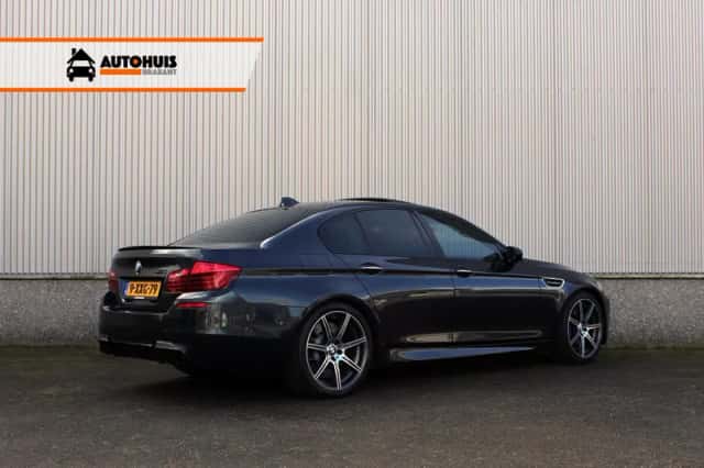 BMW 5-Serie (2014) thumbnail 2
