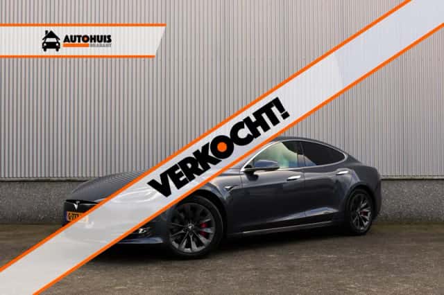 Tesla Model S (2019) thumbnail 1