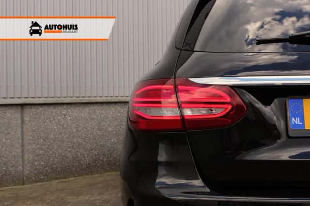 Mercedes-Benz C-Klasse (2017) thumbnail 4