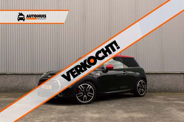 MINI John Cooper Works (2015) thumbnail 1