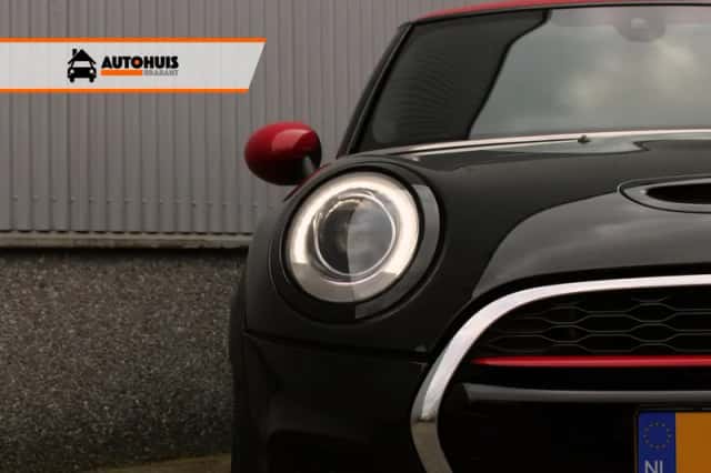 MINI John Cooper Works (2015) thumbnail 3