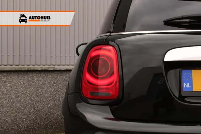 MINI John Cooper Works (2015) thumbnail 4