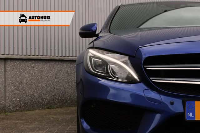 Mercedes-Benz C-Klasse (2015) thumbnail 3