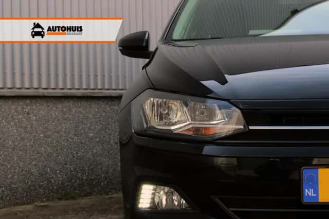 Volkswagen Polo (2018) thumbnail 3