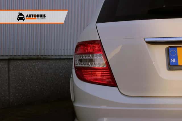 Mercedes-Benz C-Klasse (2009) thumbnail 4