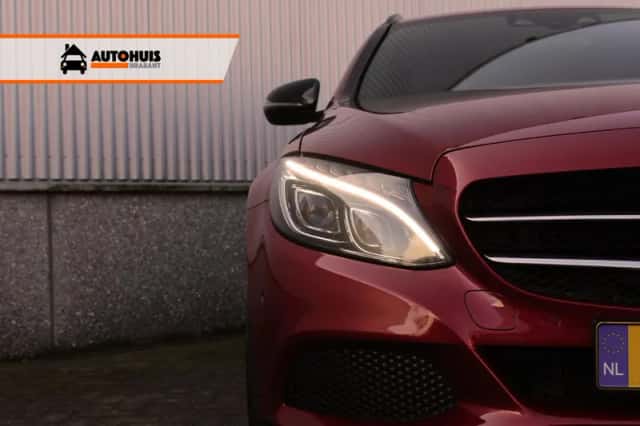 Mercedes-Benz C-Klasse (2015) thumbnail 3