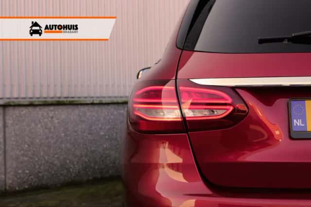 Mercedes-Benz C-Klasse (2015) thumbnail 4