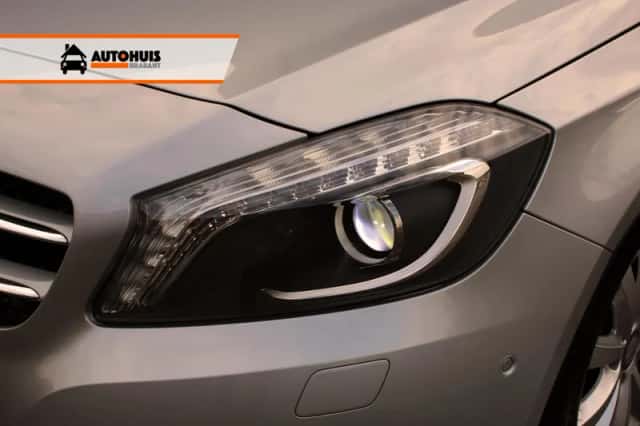 Mercedes-Benz A-Klasse (2013) thumbnail 6