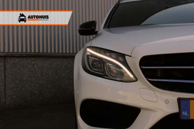 Mercedes-Benz C-Klasse (2015) thumbnail 3