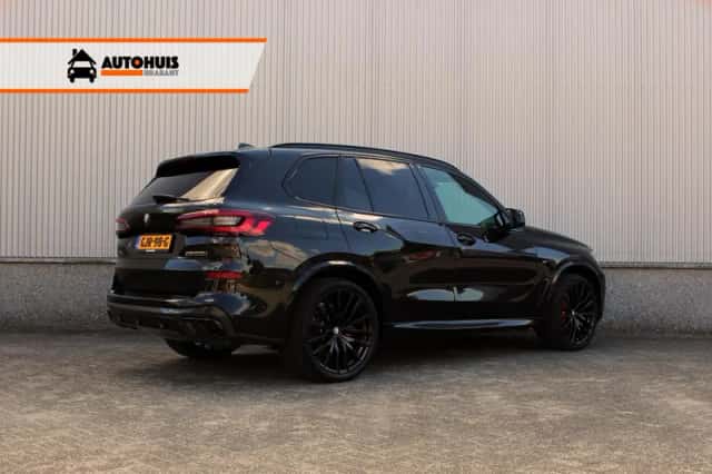 BMW X5 (2021) thumbnail 2