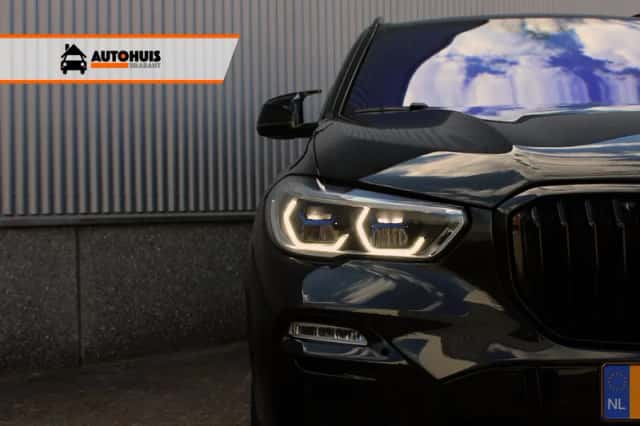 BMW X5 (2021) thumbnail 3