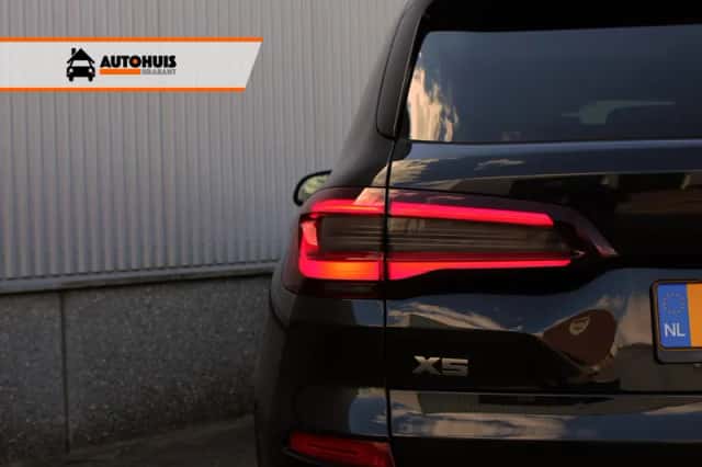 BMW X5 (2021) thumbnail 4