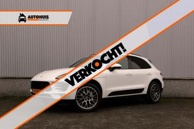 Porsche Macan (2015) thumbnail 1