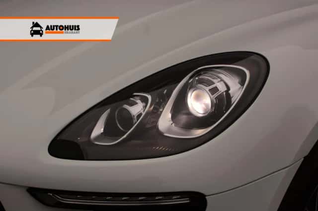 Porsche Macan (2015) thumbnail 6