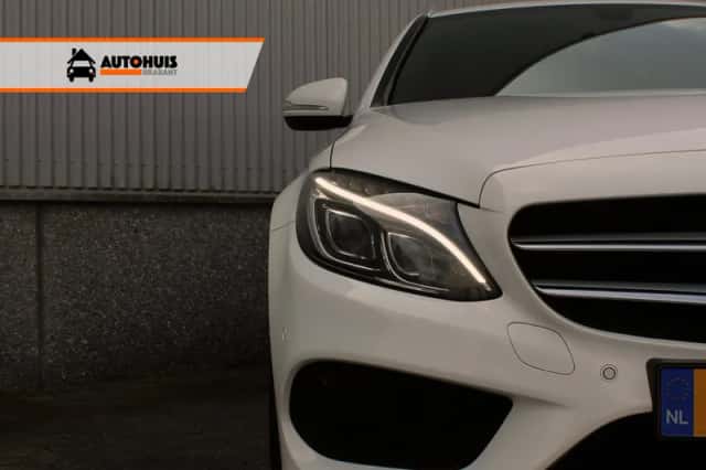 Mercedes-Benz C-Klasse (2014) thumbnail 3