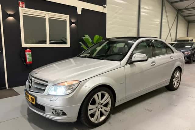 Mercedes-Benz C-Klasse (2008) thumbnail 2