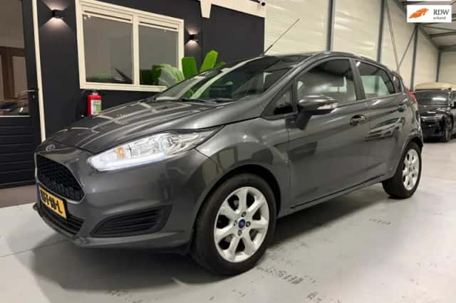 Ford Fiesta (2016) thumbnail 1