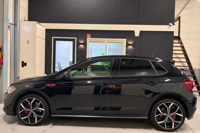 Volkswagen Polo (2022) thumbnail 2