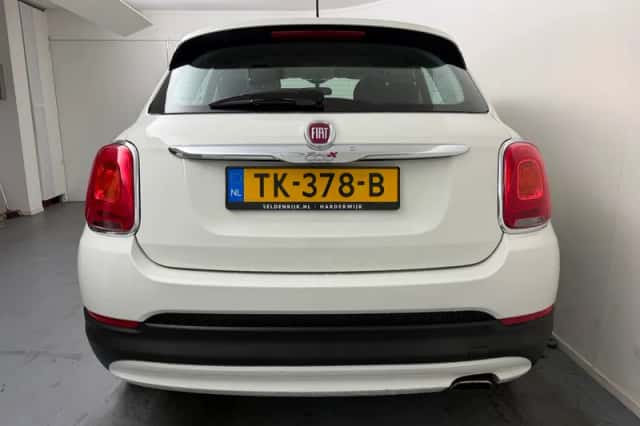 Fiat 500X (2016) thumbnail 4