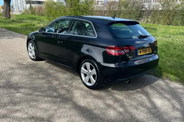 Audi A3 (2014) thumbnail 4