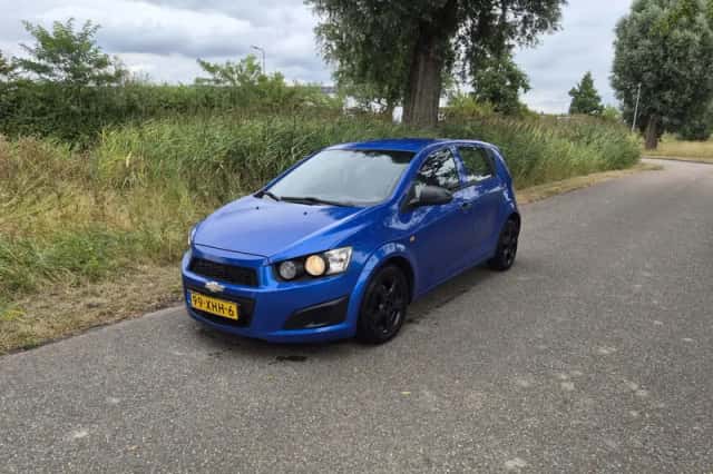 Chevrolet Aveo (2012) thumbnail 1
