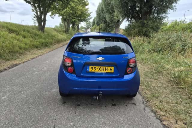 Chevrolet Aveo (2012) thumbnail 5