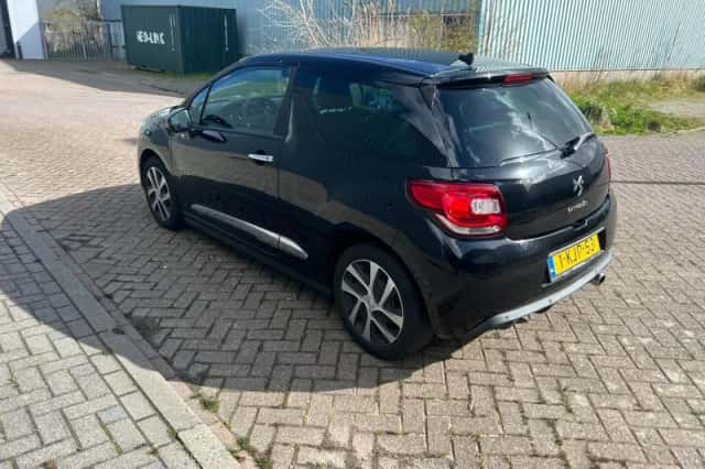 Citroën DS3 (2013) thumbnail 4