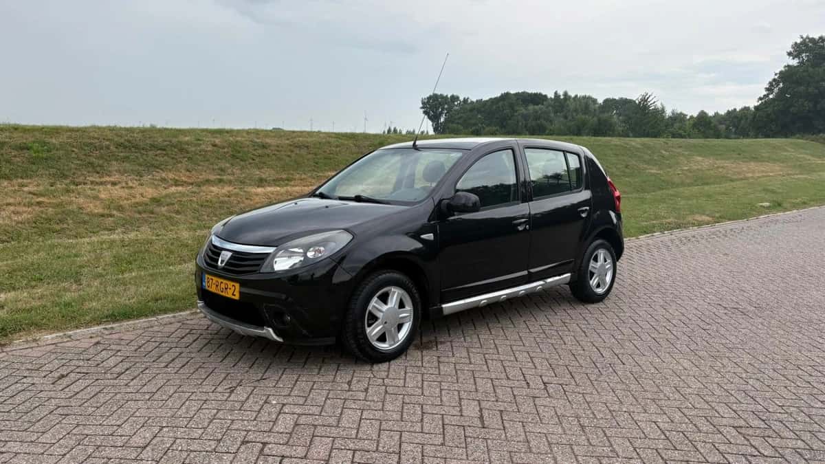 Dacia Sandero — foto 1