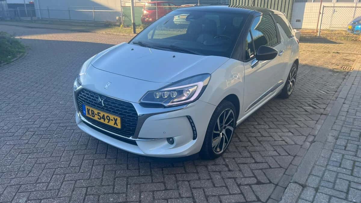 DS 3 — foto 1