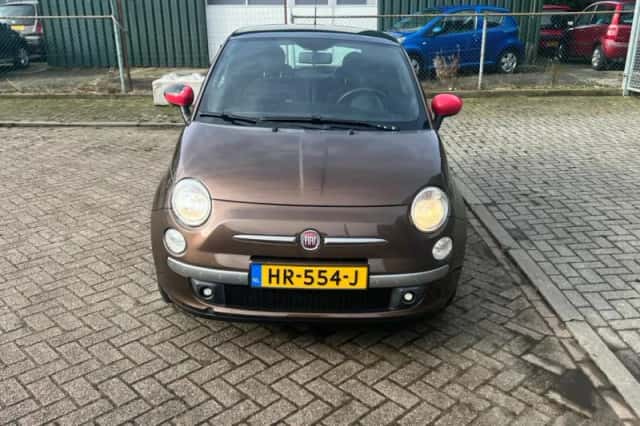 Fiat 500 (2010) thumbnail 2