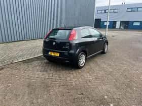 Fiat Grande Punto (2011) thumbnail 6