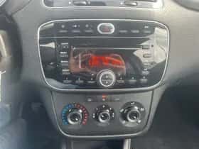 Fiat Punto thumbnail 11