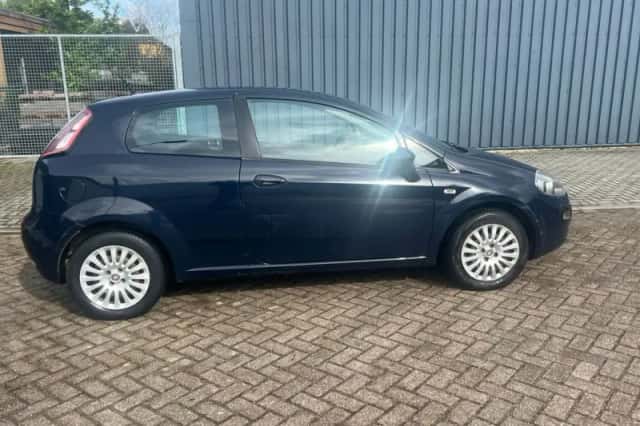 Fiat Punto (2011) thumbnail 6