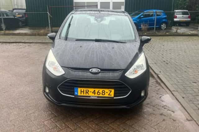 Ford B-Max (2016) thumbnail 2