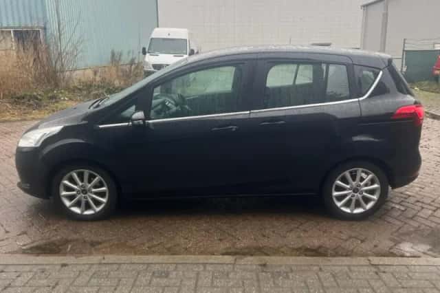 Ford B-Max (2016) thumbnail 3