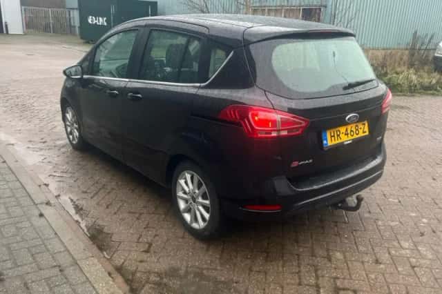 Ford B-Max (2016) thumbnail 4