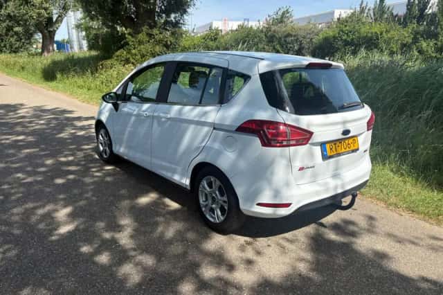 Ford B-Max (2018) thumbnail 4