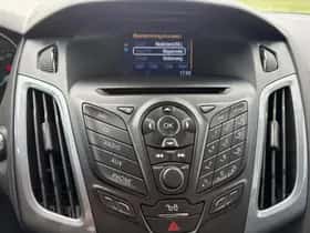 Ford Focus thumbnail 19
