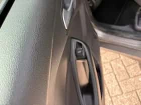 Ford Focus thumbnail 21