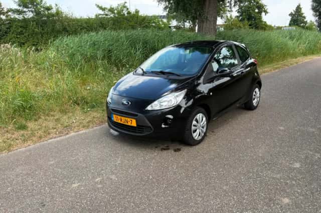 Ford Ka (2011) thumbnail 1