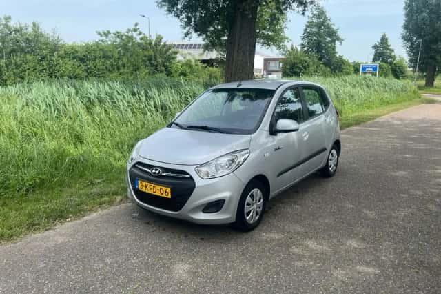 Hyundai i10 (2013) thumbnail 1